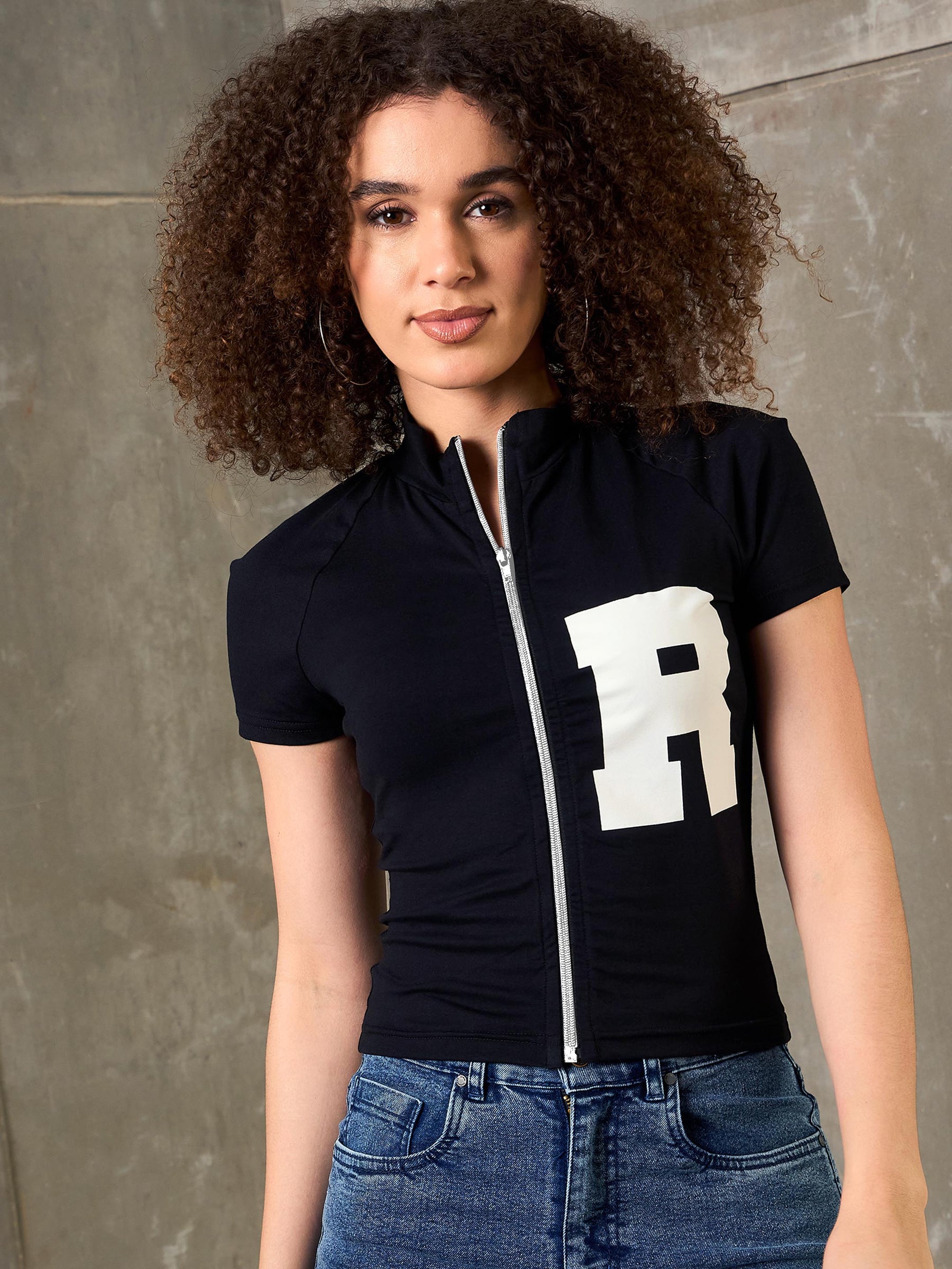 Women Black Front Zipper R-Print Fitted T-Shirt