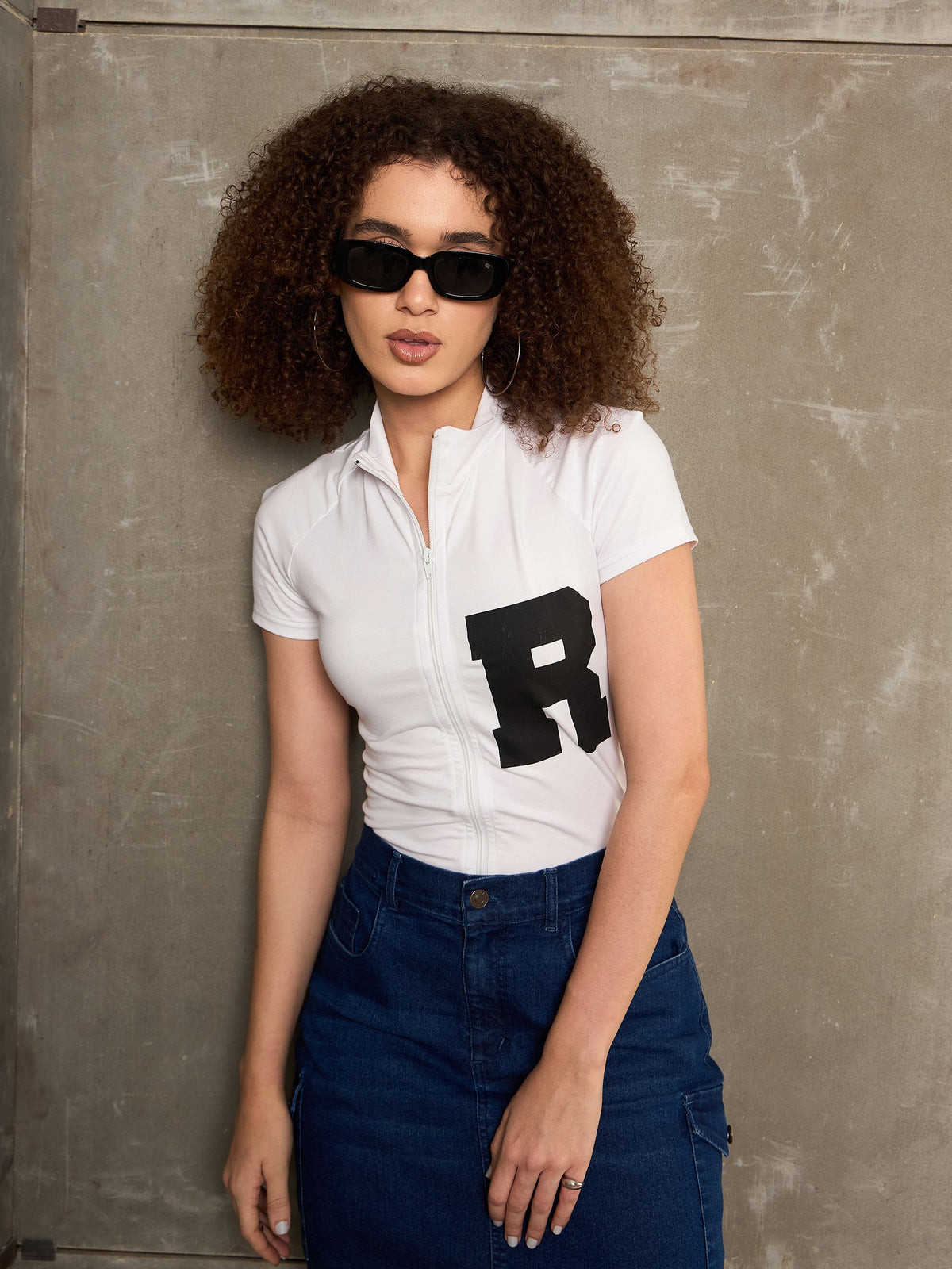 White Front Zipper R-Print Fitted T-Shirt-SASSAFRAS