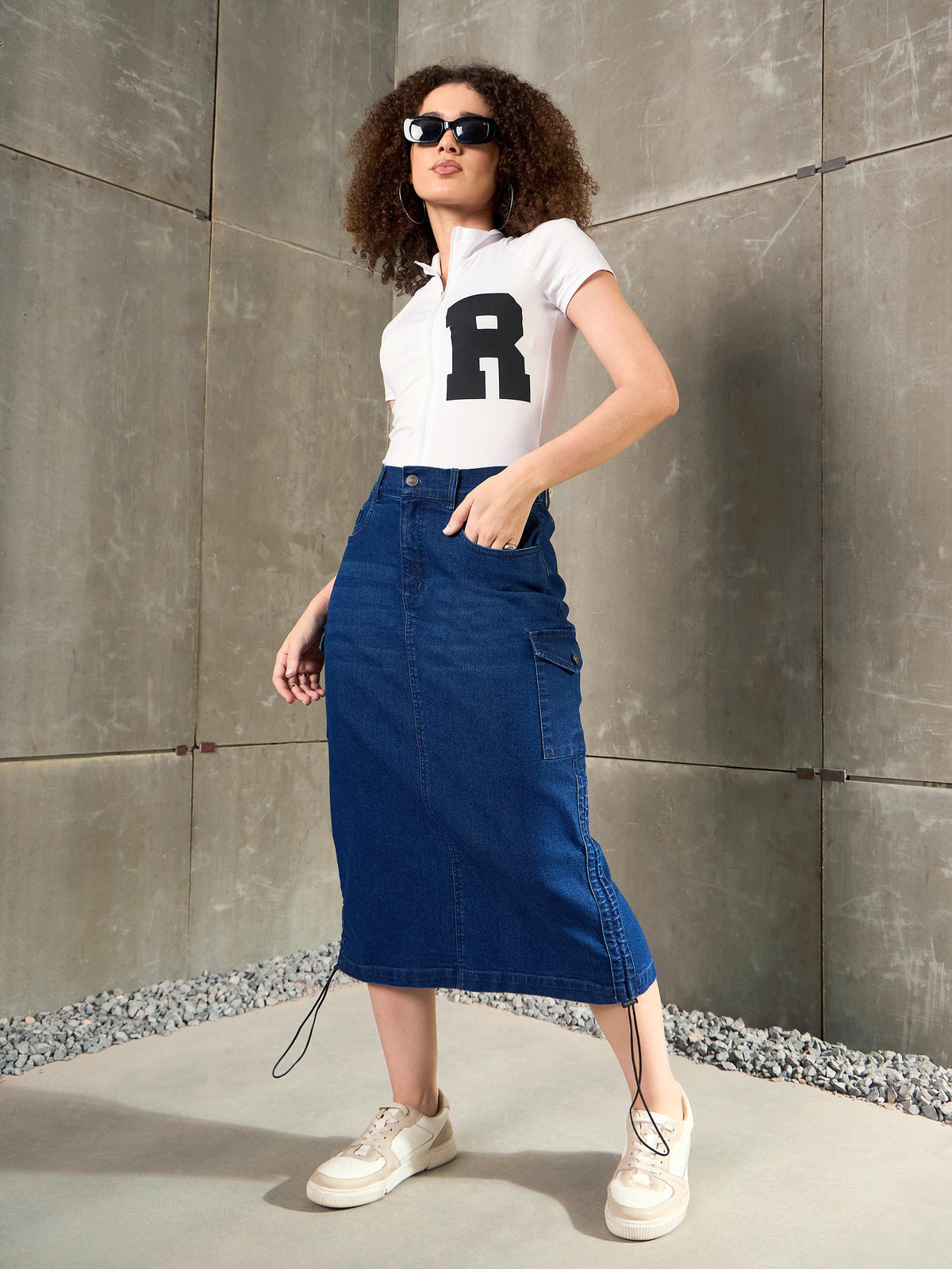 White Front Zipper R-Print Fitted T-Shirt-SASSAFRAS