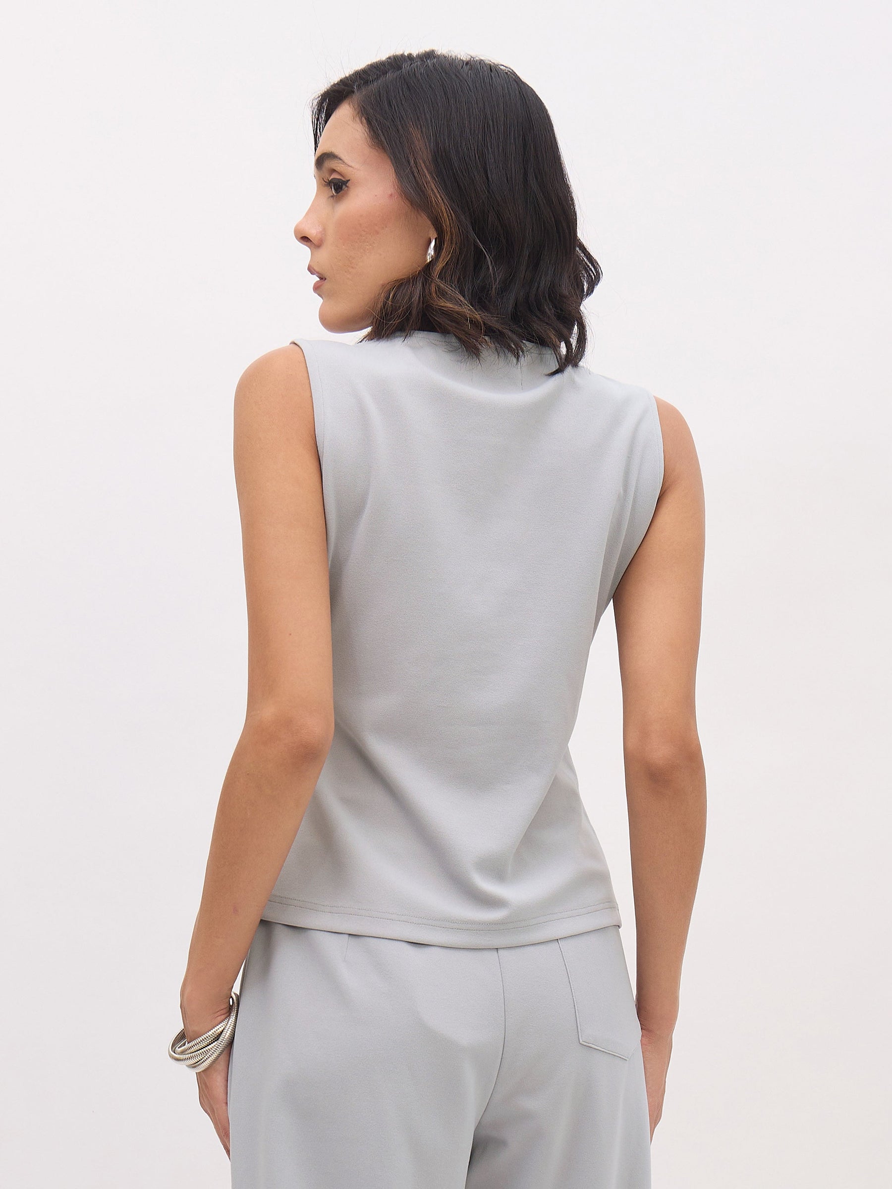 Grey Sleeveless Square Neck Button Top-SASSAFRAS worklyf