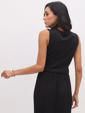 Black Sleeveless Front Button Waistcoat-SASSAFRAS worklyf
