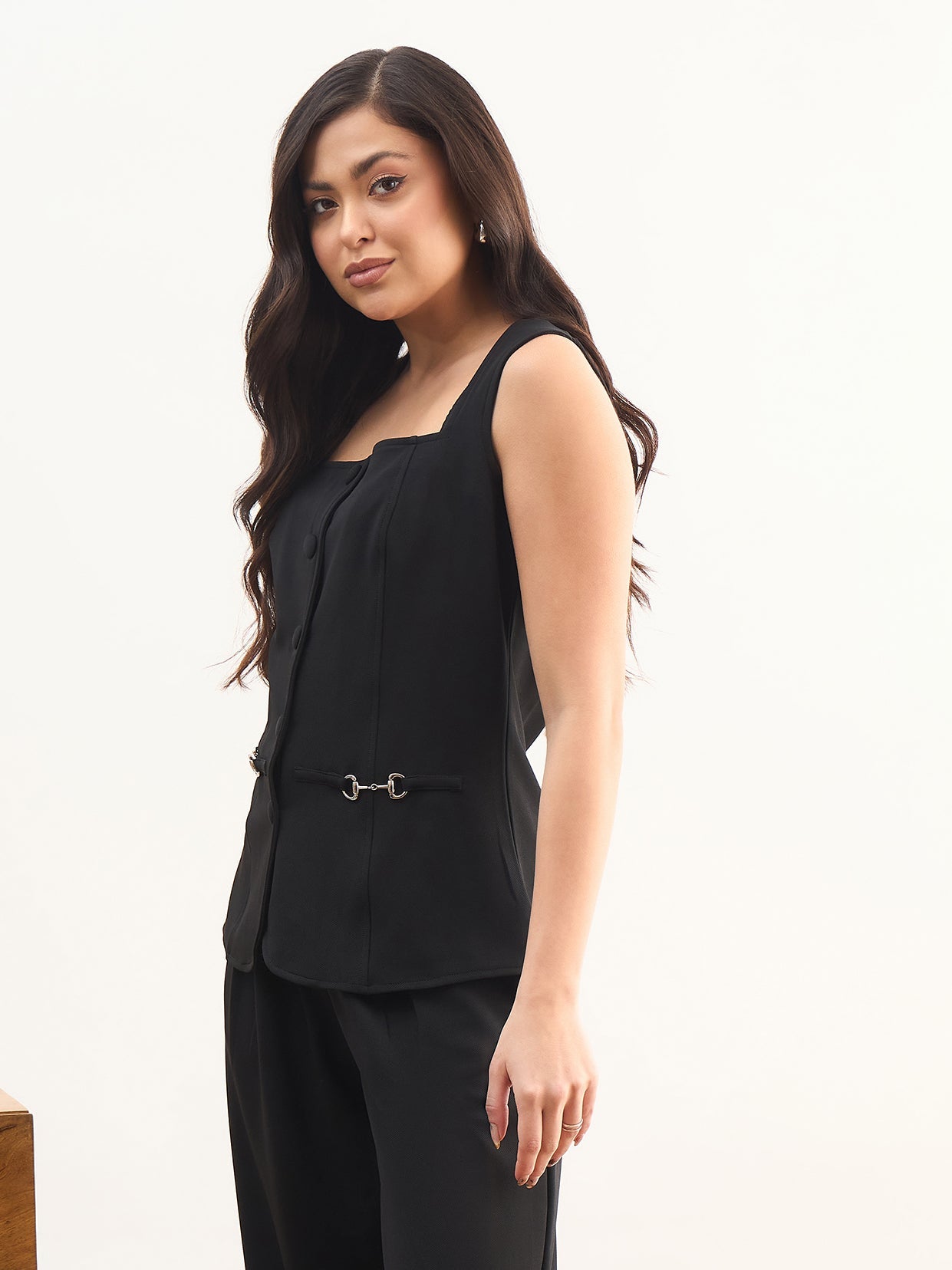Black Rhombus Neck Front Button Top With Box Pleat Pants-SASSAFRAS worklyf
