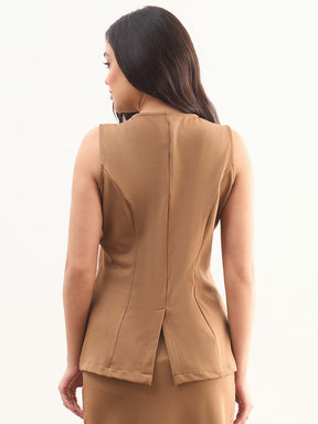 Tan Brown Round Neck Sleeveless Front Button Vest-SASSAFRAS worklyf