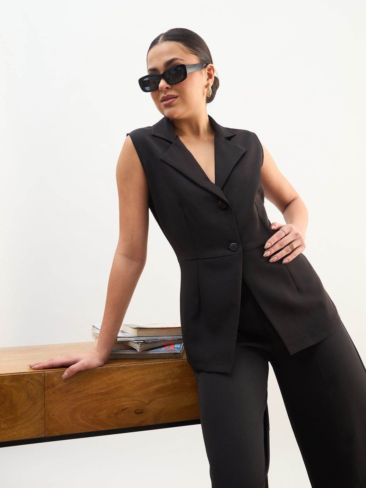 Black Notch Collar Sleeveless Top With Elasticated Pant-SASSAFRAS worklyf