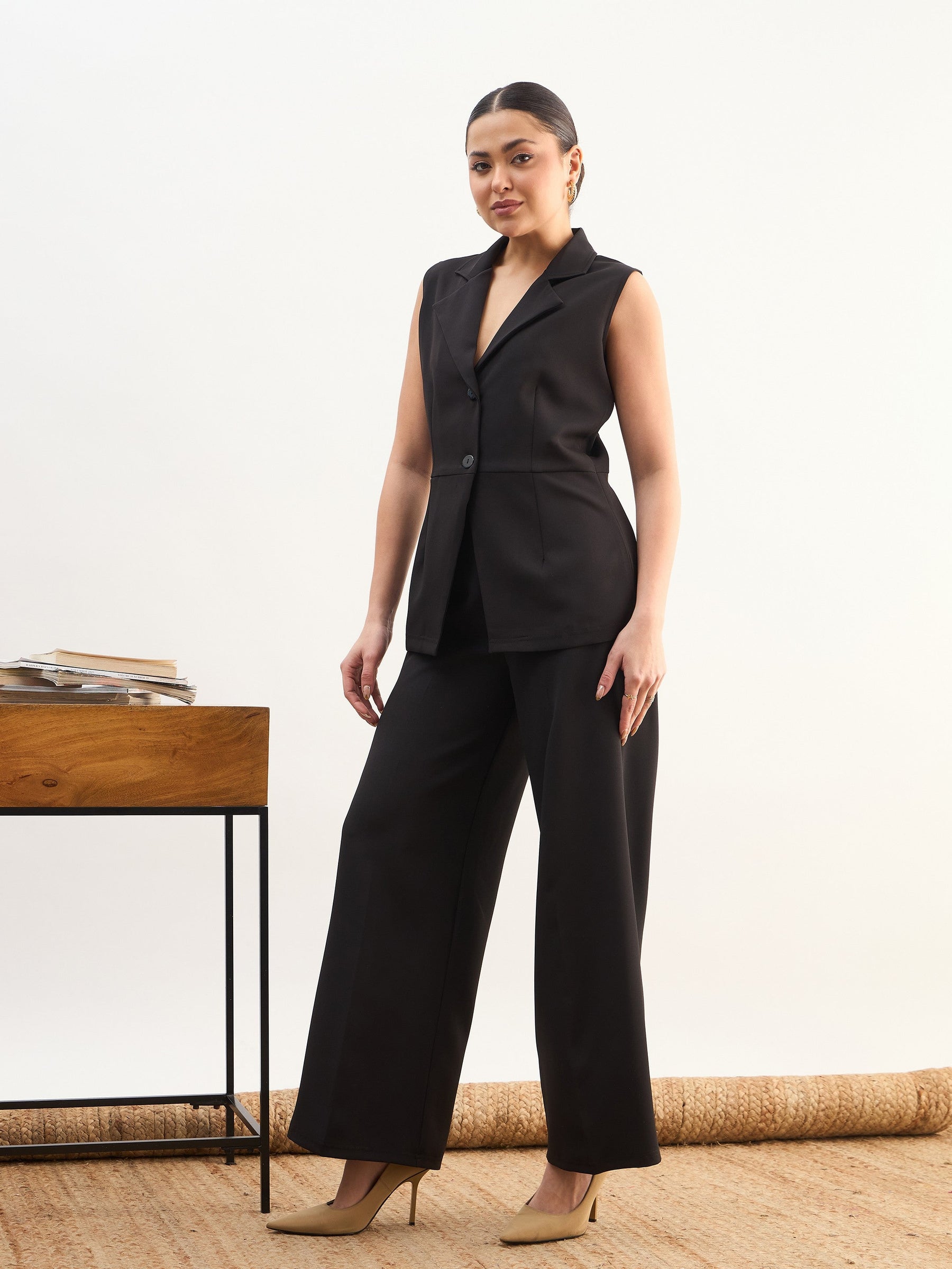 Black Notch Collar Sleeveless Top With Elasticated Pant-SASSAFRAS worklyf
