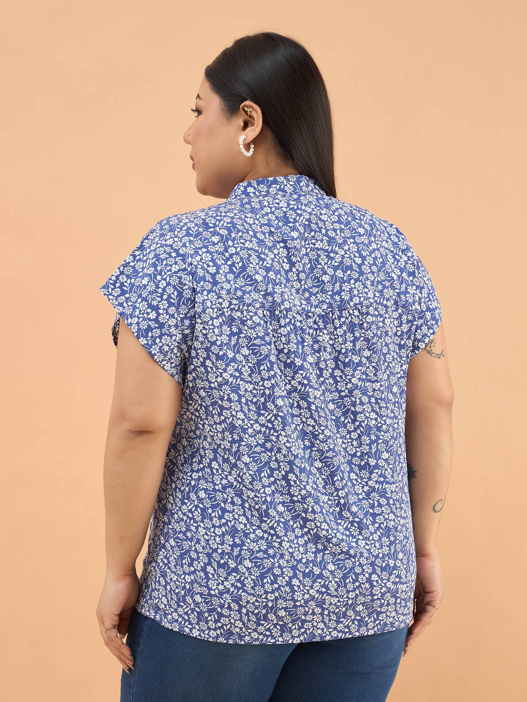 Blue Ditsy Floral Mandarin Collar Regular Top-SASSAFRAS Curve