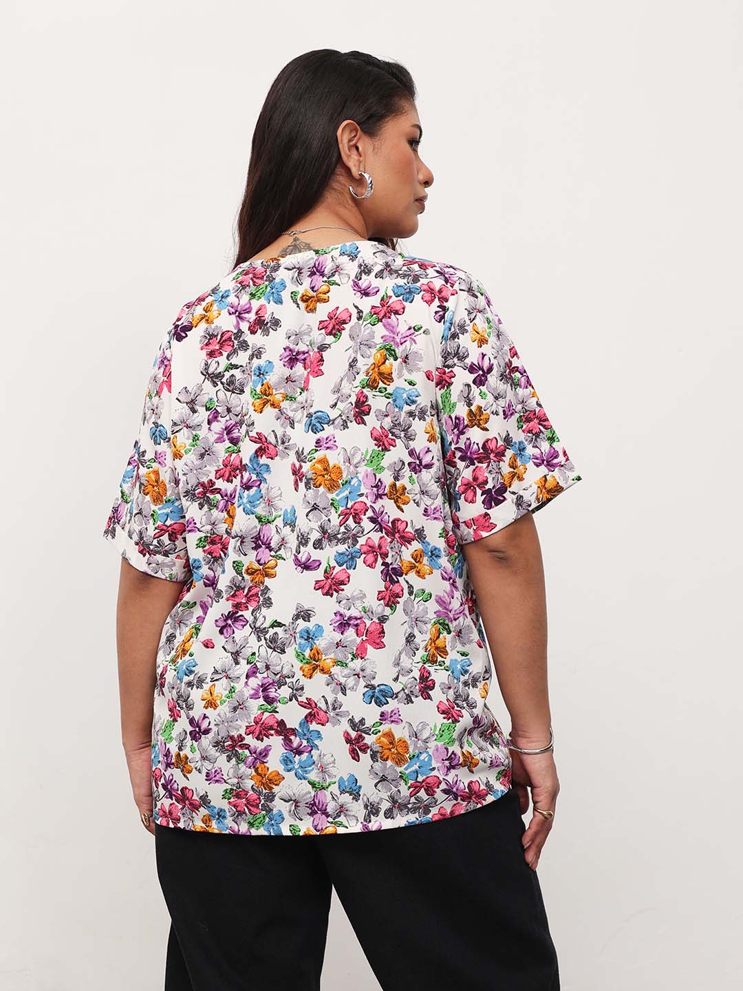 White Multi Floral V-Neck Button Down Top-SASSAFRAS Curve
