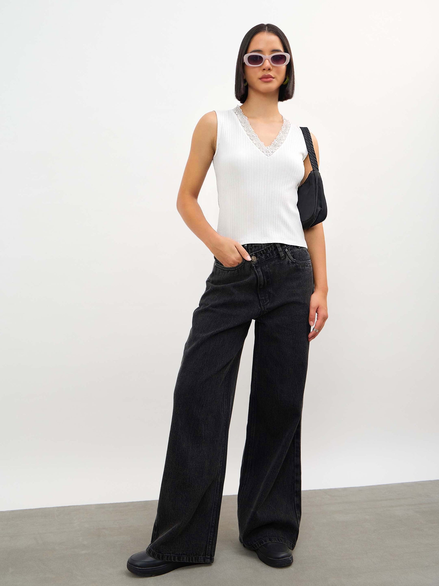 Women Off-White Rib Sleeveless V-Neck Top