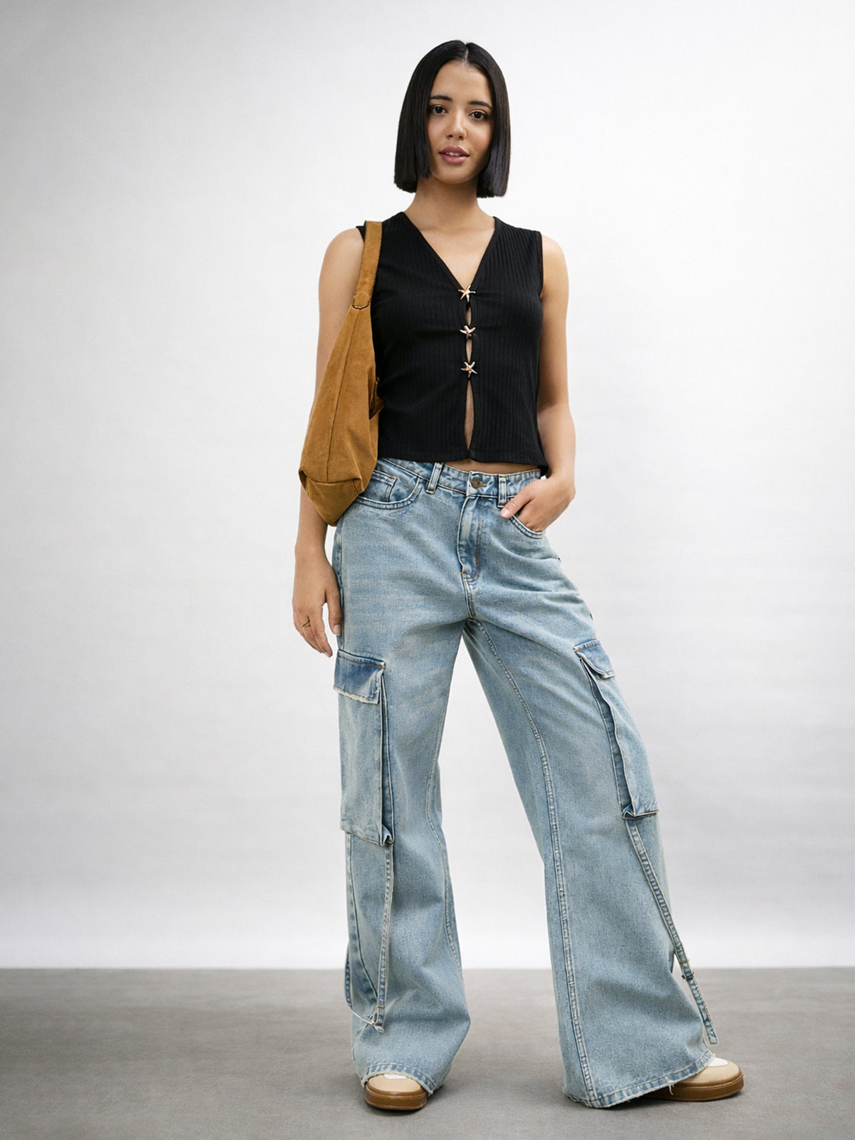 Black V-Neck Sleeveless Regular Top-SASSAFRAS