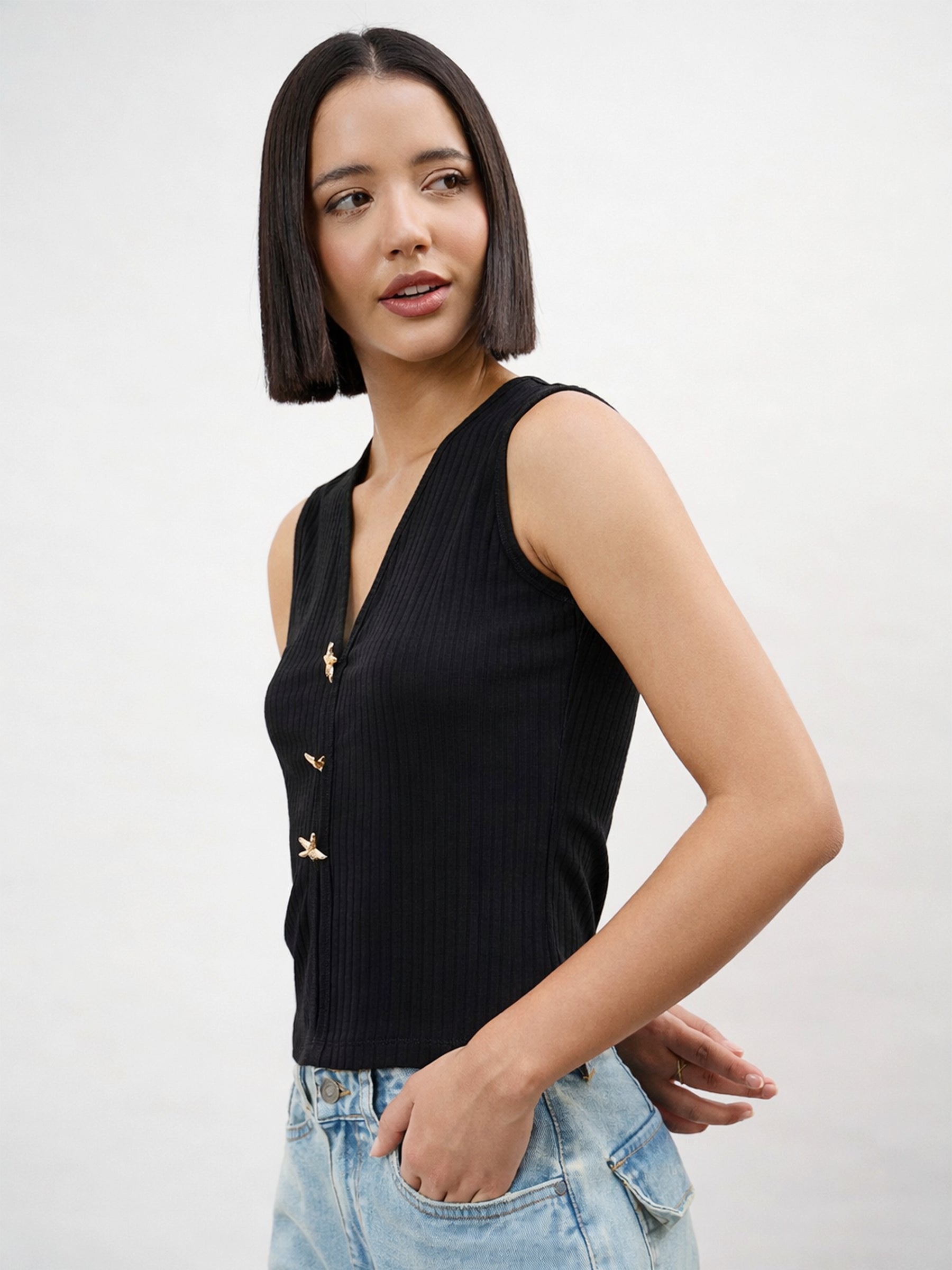 Black V-Neck Sleeveless Regular Top-SASSAFRAS