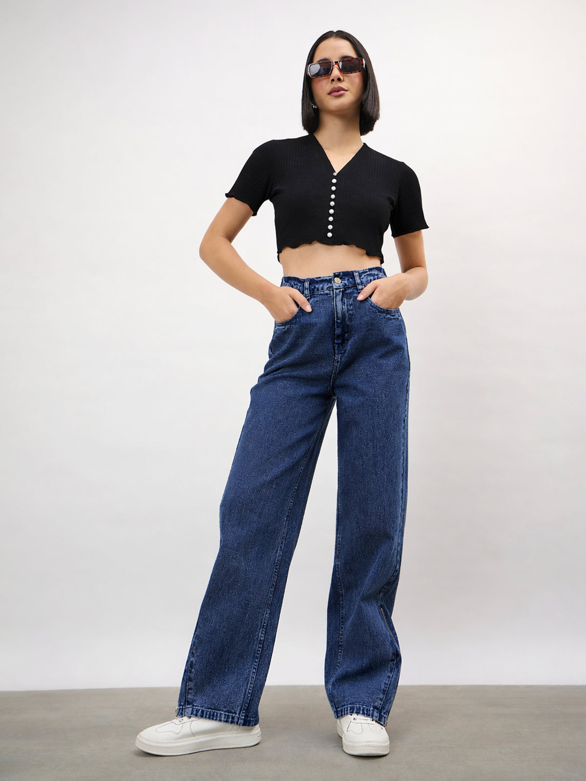 Black V-Neck Button Down Crop Top -SASSAFRAS