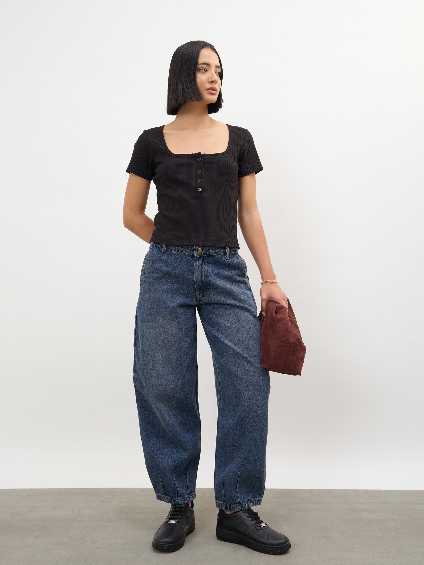 Black Square-Neck Regular Top-SASSAFRAS