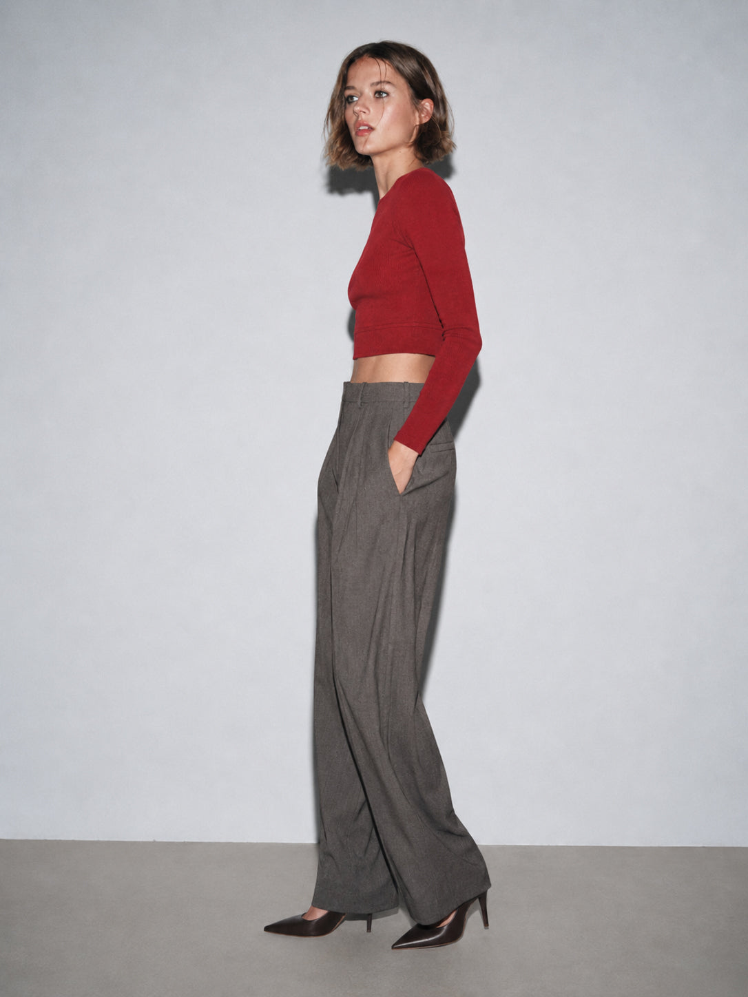 Red Rib Full Sleeve ACTIVE Crop Top-SASSAFRAS