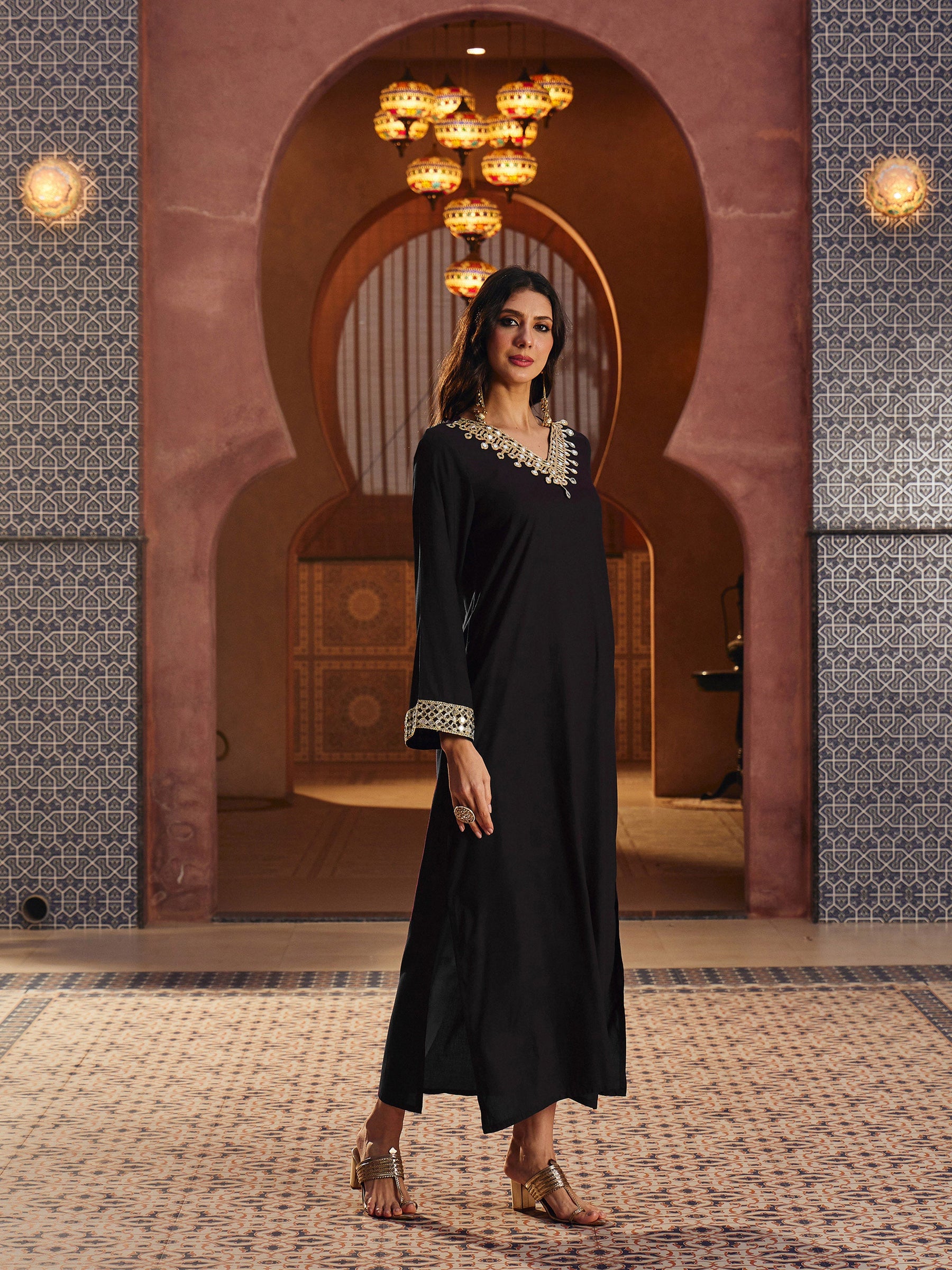 Black Rayon Lace V-Neck Abaya Dress-Shae By SASSAFRAS 