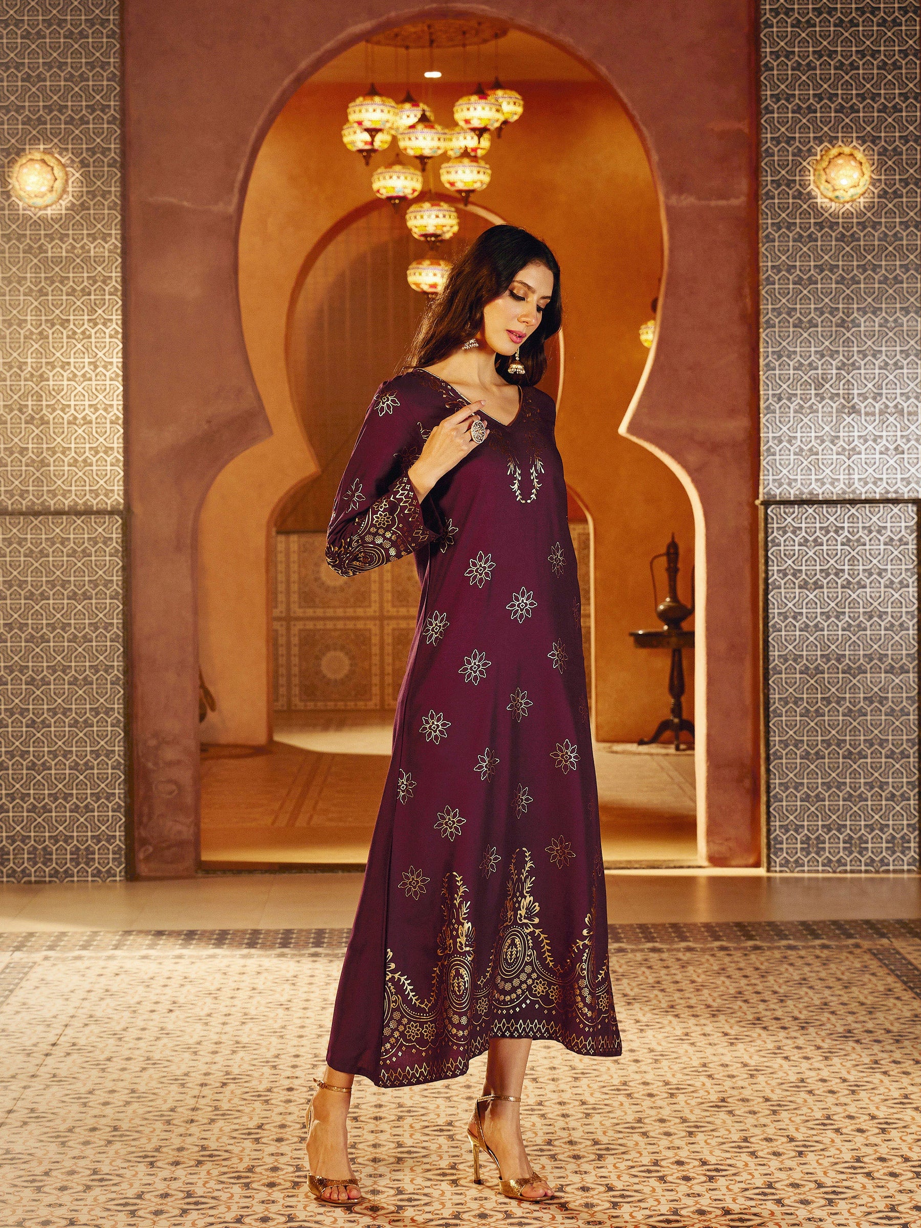 Burgundy Foil Print V-Neck Abaya Dress-Shae By SASSAFRAS 