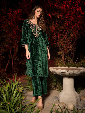 Emerald Velvet Embroidered Straight Kurta-Shae by SASSAFRAS