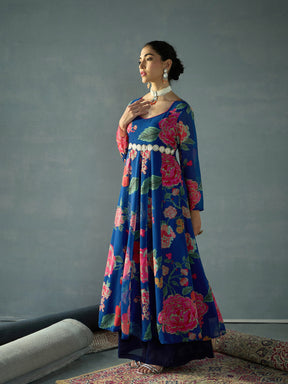 Navy Floral Sweetheart Neck Anarkali Kurta-Shae by SASSAFRAS