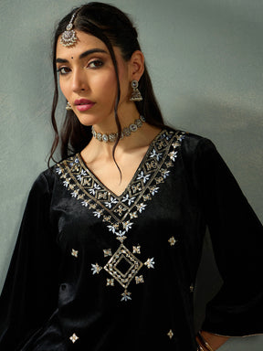 Black Velvet V-Neck Embroidered Kurta With Straight Pants-Shae by SASSAFRAS