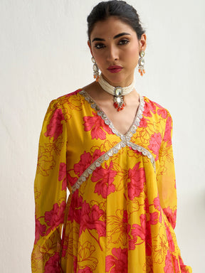 Yellow Floral V-Neck Anarkali Kurta-Shae by SASSAFRAS