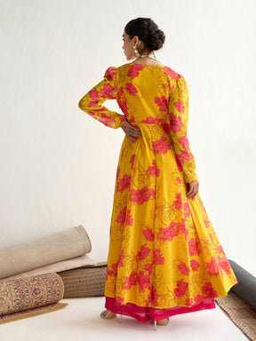 Yellow Floral V-Neck Anarkali Kurta-Shae by SASSAFRAS