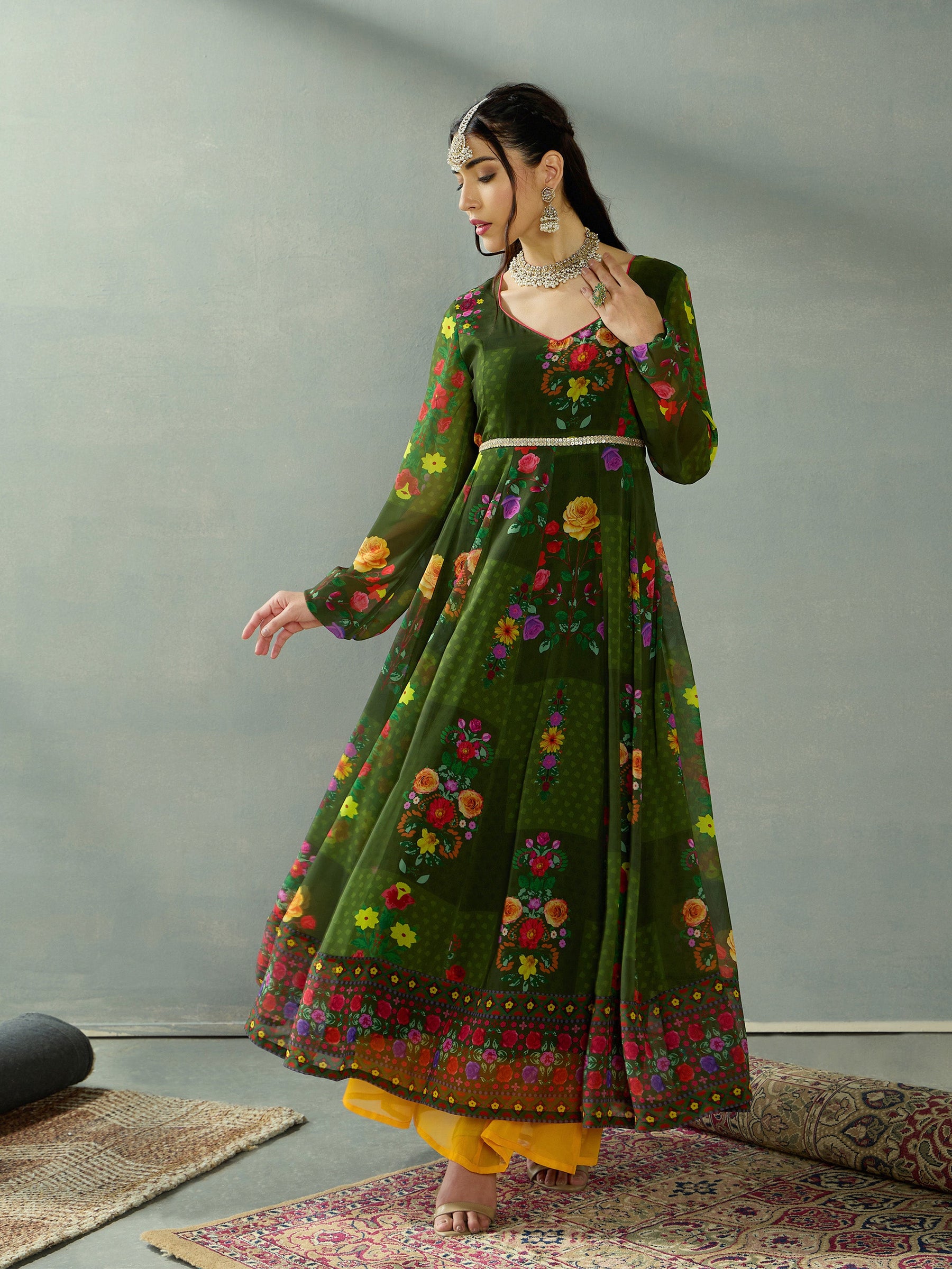 Green Floral Back Criss Cross Anarkali Kurta-Shae by SASSAFRAS