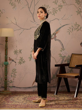 Black Velvet Front Embroidered Kurta -Shae by SASSAFRAS