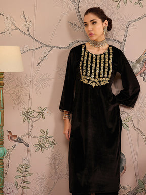 Black Velvet Front Embroidered Kurta -Shae by SASSAFRAS