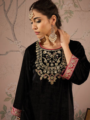 Black Velvet Embroidered Short Kurta With Straight Pants-Shae by SASSAFRAS