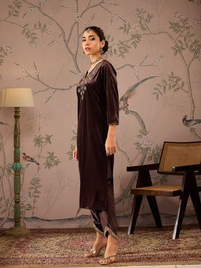 Brown Velvet V-Neck Front Embroidered Kurta-Shae by SASSAFRAS