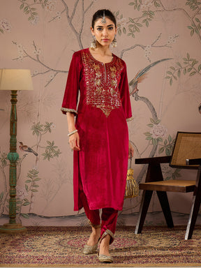 Red Velvet Round Neck Embroidered Straight Kurta-Shae by SASSAFRAS