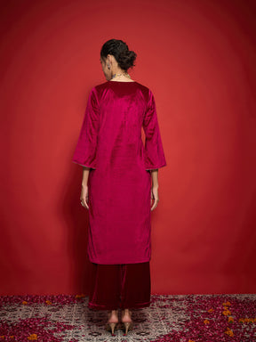 Fuchsia Velvet Straight Embroidered Kurta-Shae by SASSAFRAS