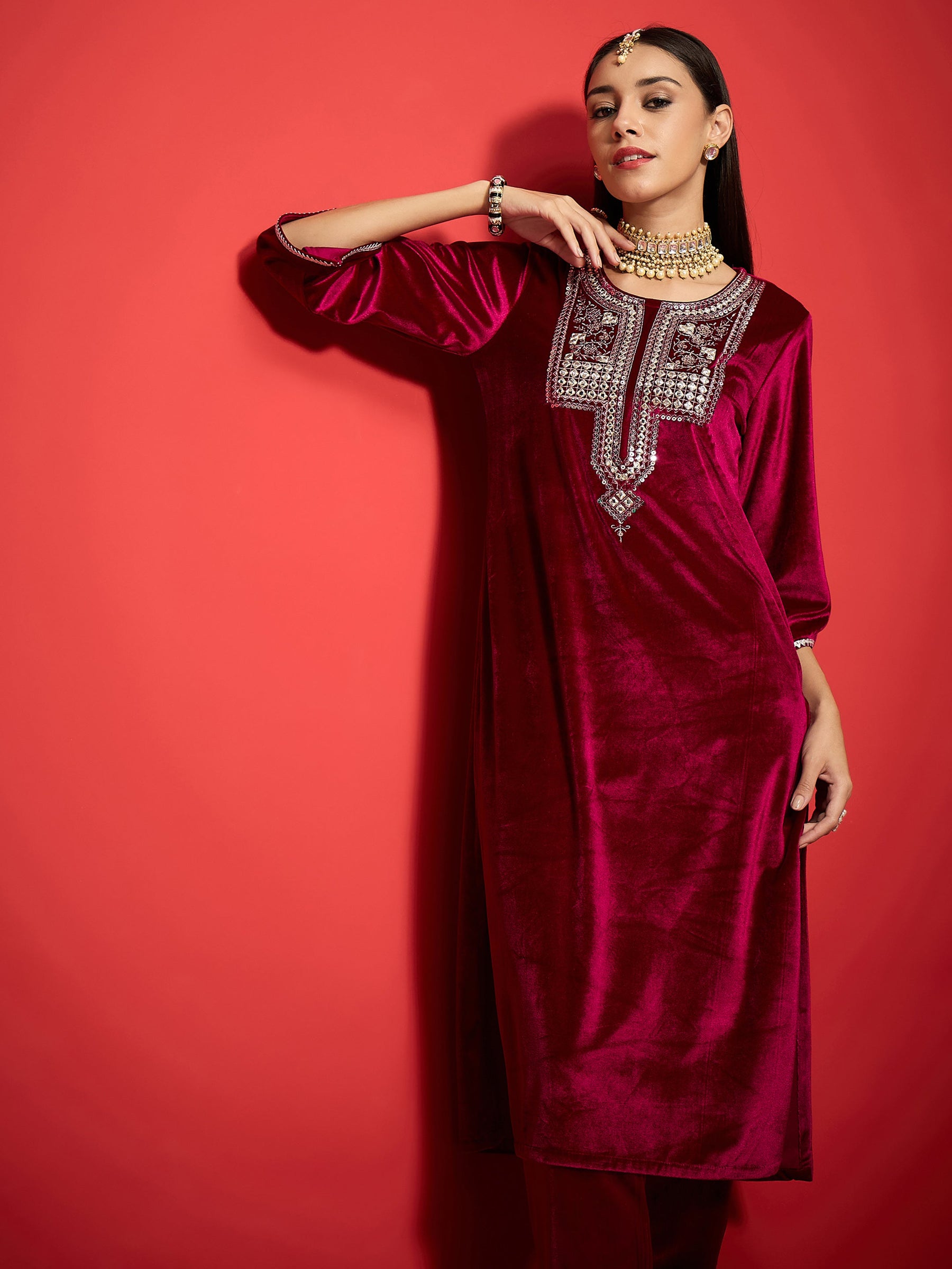 Fuchsia Velvet Embroidered Round Neck Straight Kurta-Shae by SASSAFRAS