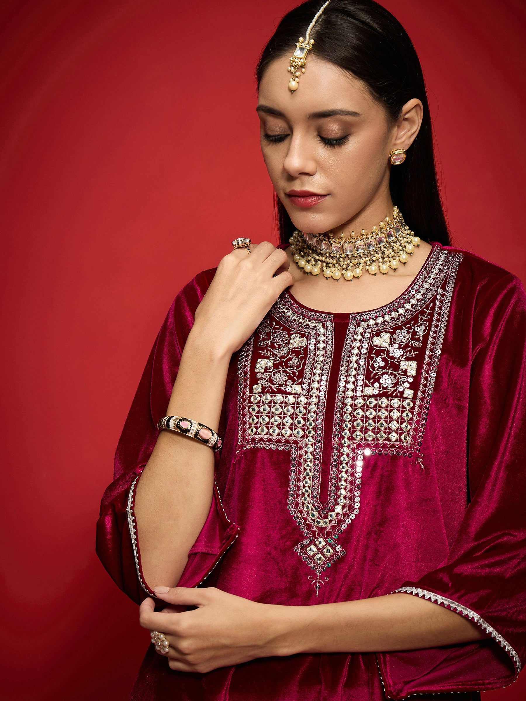 Fuchsia Velvet Embroidered Round Neck Straight Kurta-Shae by SASSAFRAS