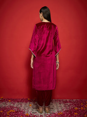 Fuchsia Velvet Embroidered Round Neck Straight Kurta-Shae by SASSAFRAS