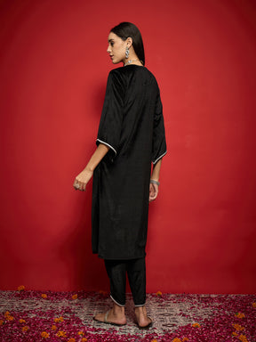 Black Velvet Embroidered Round Neck Straight Kurta-Shae by SASSAFRAS