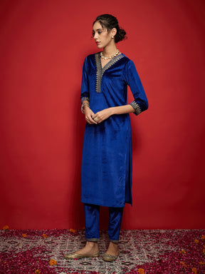 Royal Blue Velvet Embroidered Straight Kurta-Shae by SASSAFRAS