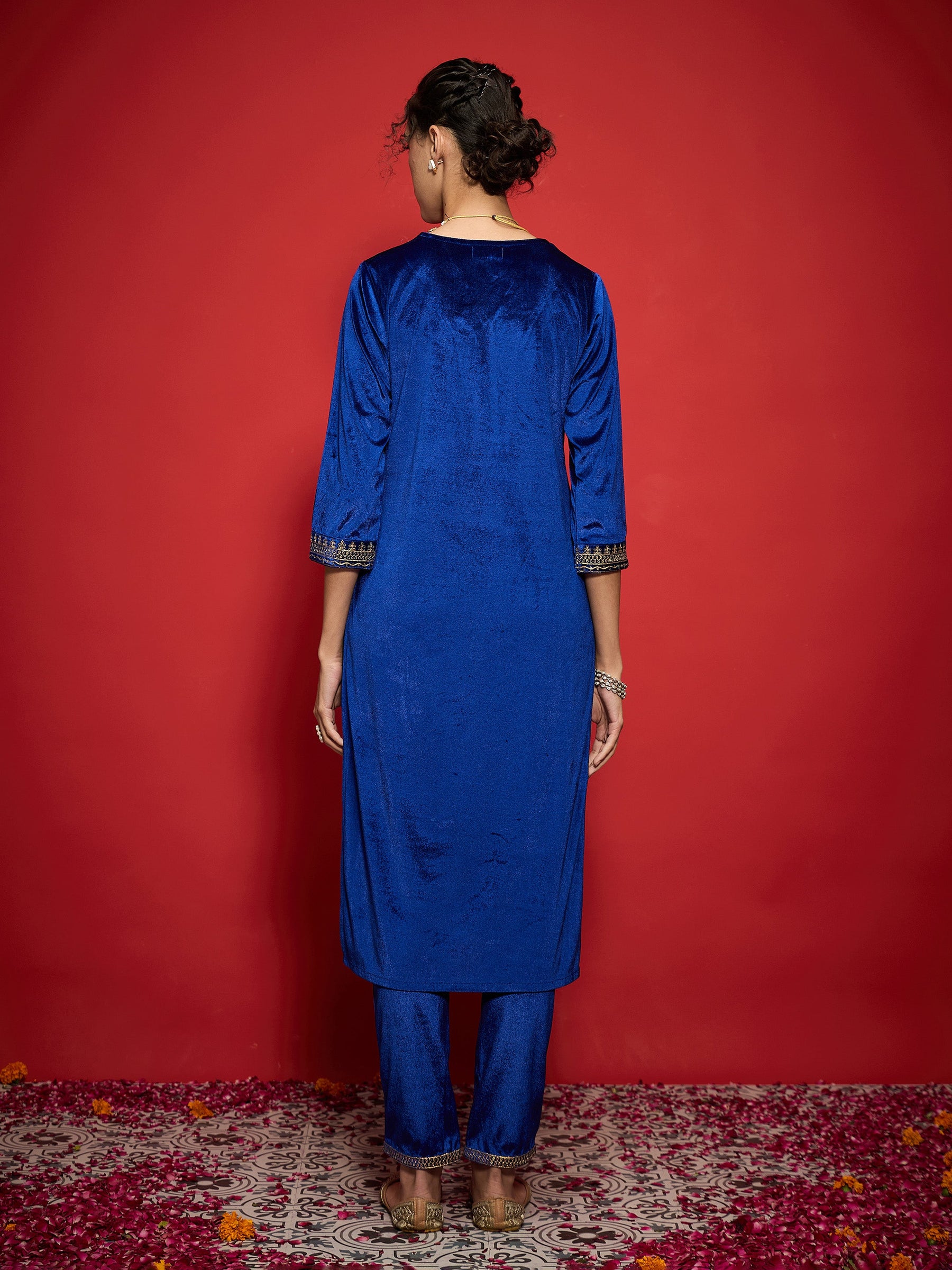 Royal Blue Velvet Embroidered Straight Kurta-Shae by SASSAFRAS