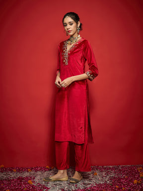 Red Velvet Embroidered V-Neck Straight Kurta-Shae by SASSAFRAS