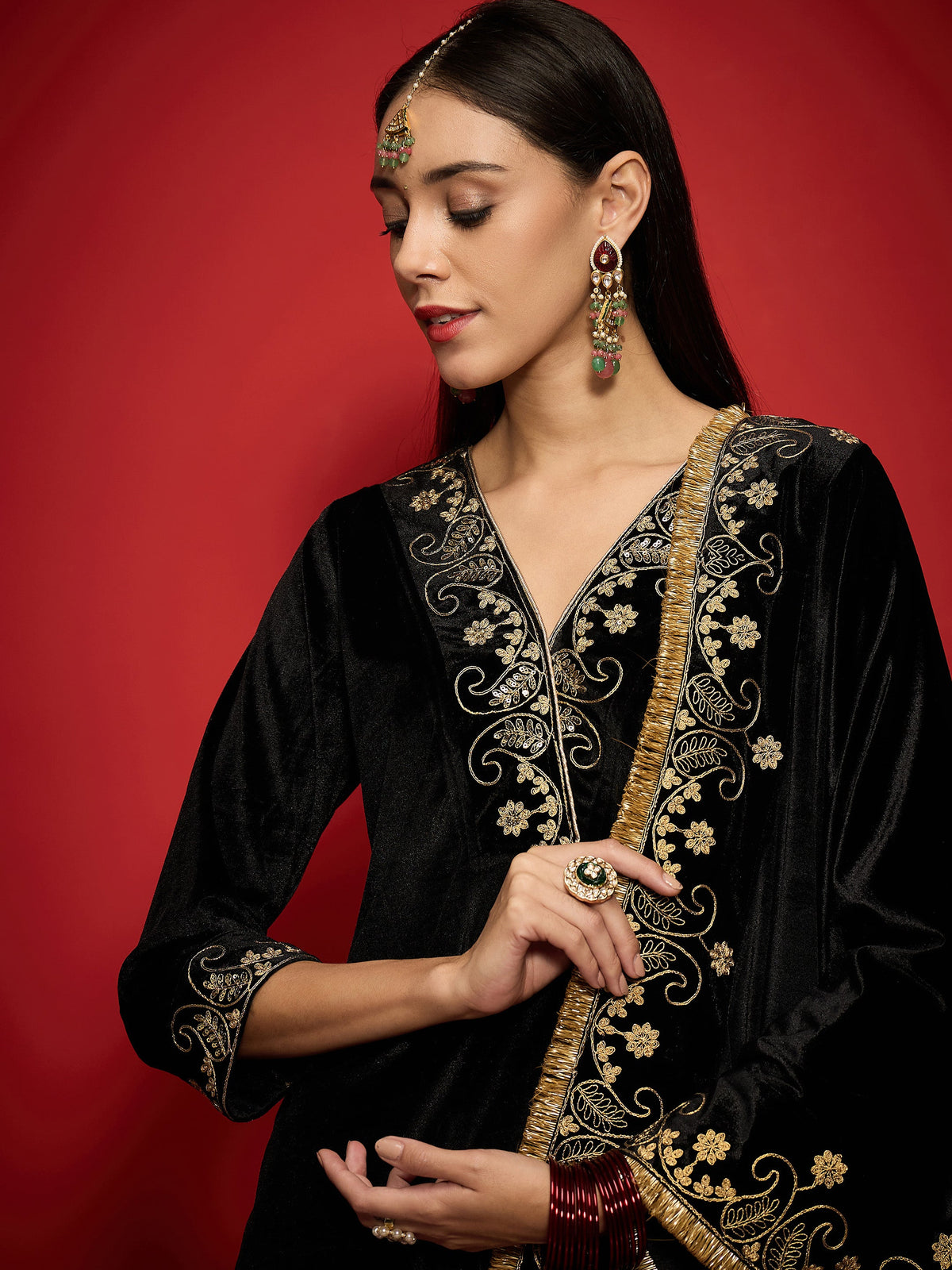 Black Velvet Embroidered V-Neck Kurta Set With Dushala-Shae by SASSAFRAS