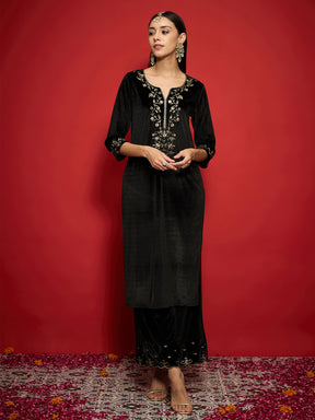 Black Velvet Zari Embroidered Round Neck Straight Kurta-Shae by SASSAFRAS