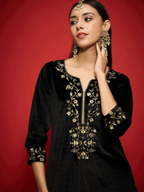 Black Velvet Zari Embroidered Round Neck Straight Kurta-Shae by SASSAFRAS