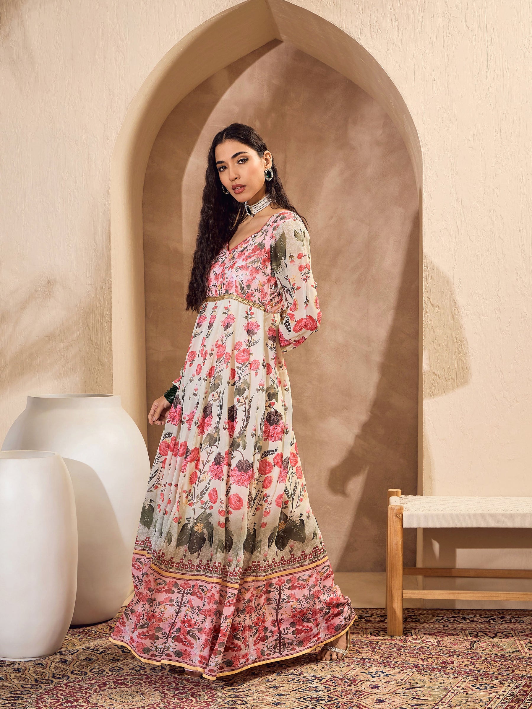 Off White Floral Sweetheart Neck Anarkali Kurta-Shae by SASSAFRAS