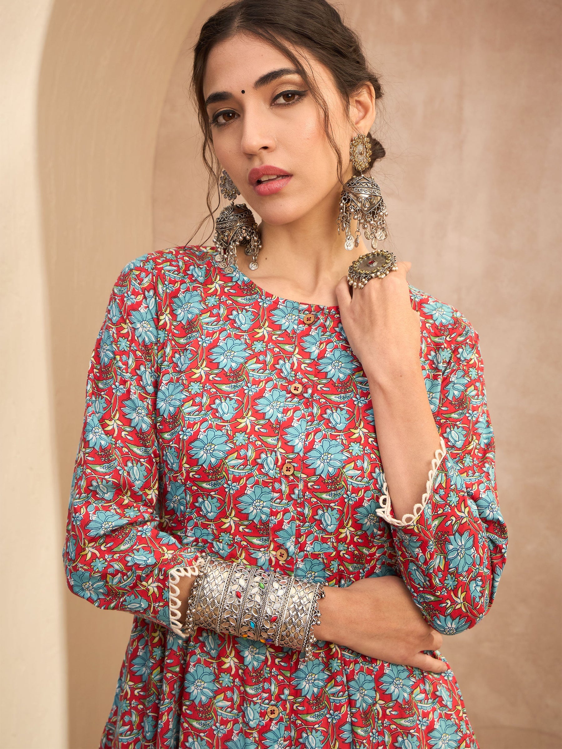 Red Floral Buttonned Pocket Kurta -Shae by SASSAFRAS