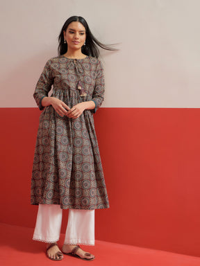 Brown Geometric Print Gathered Kurta-Shae by SASSAFRAS