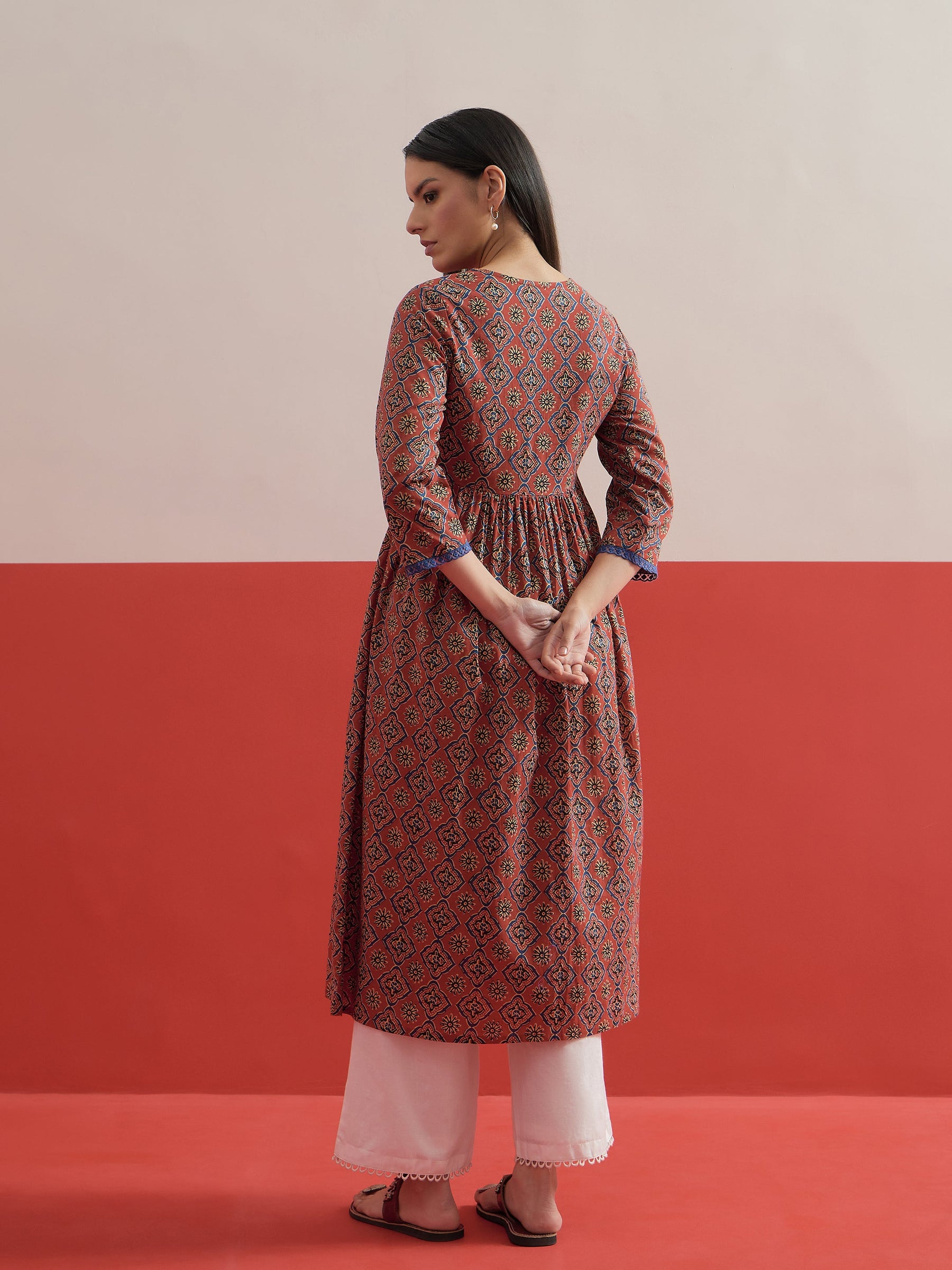 Maroon Geometric Print Gathered Kurta-Shae by SASSAFRAS