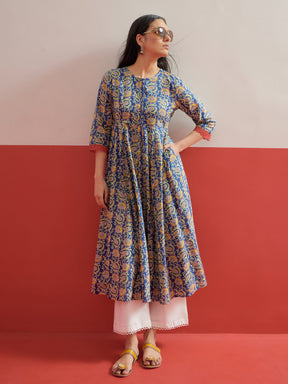 Blue Floral Front Open Anarkali Kurta With Straight Pant-Shae by SASSAFRAS