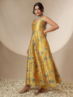 Mustard Floral Sleeveless Anarkali Kurta-Shae by SASSAFRAS