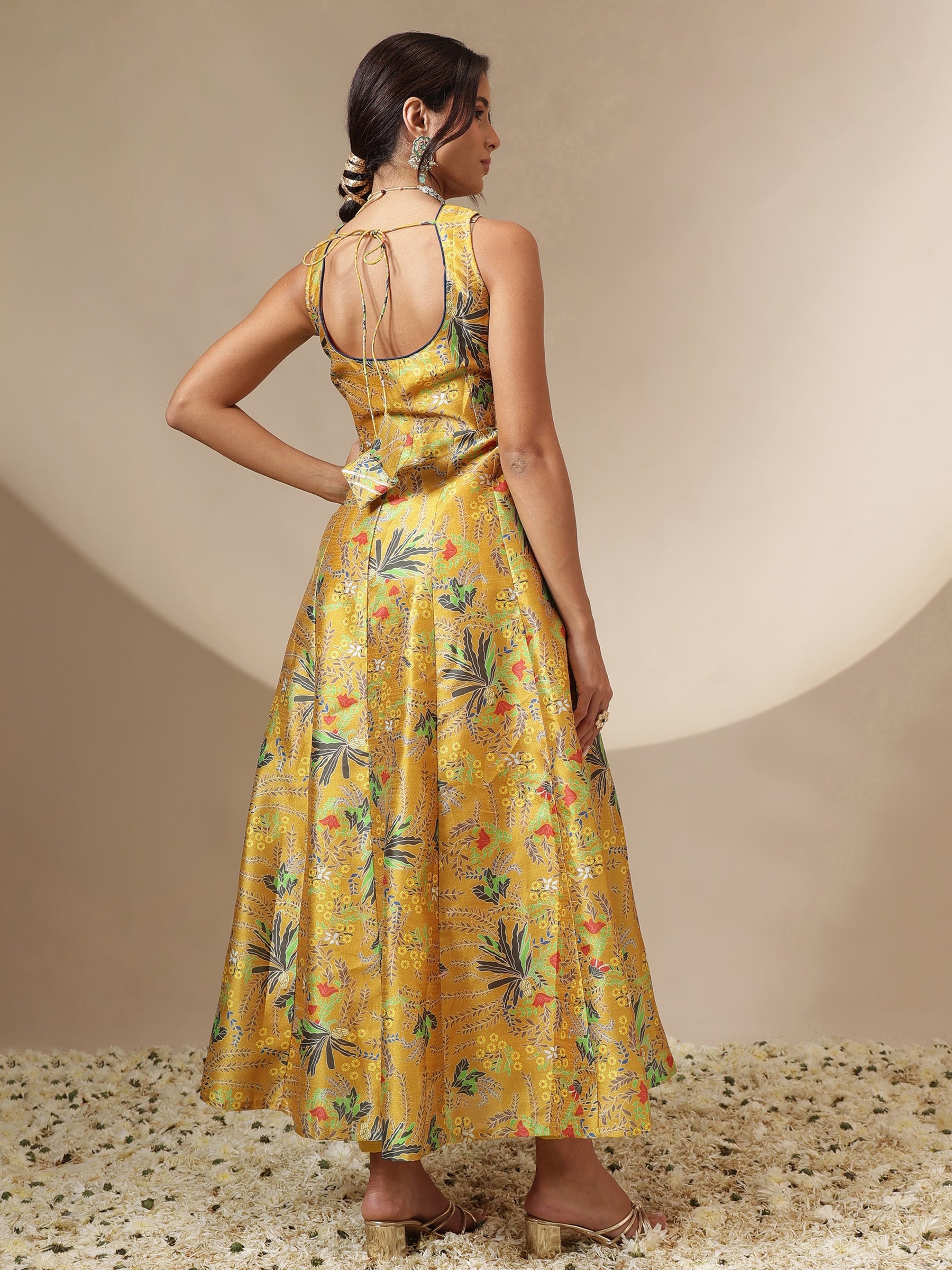 Mustard Floral Sleeveless Anarkali Kurta-Shae by SASSAFRAS