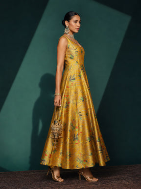 Mustard Floral Sleeveless Anarkali Kurta-Shae by SASSAFRAS
