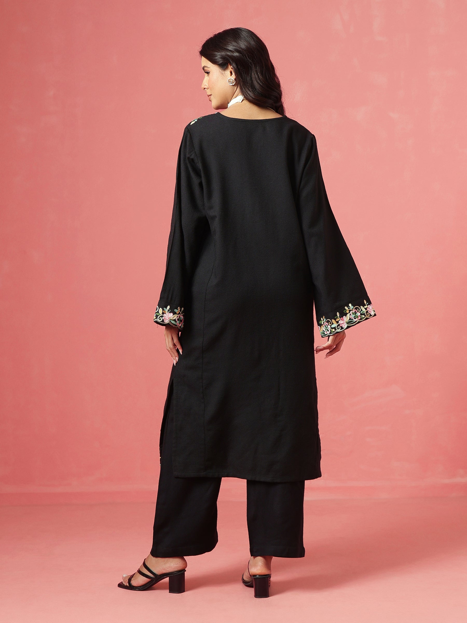 Black Woollen Embroidered Pheran Kurta-Shae by SASSAFRAS